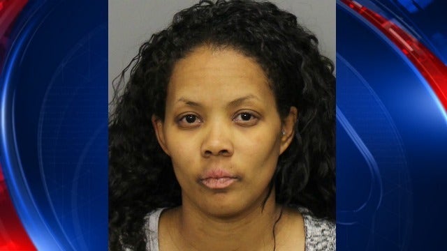 Police: Marietta mom beats up son for not cleaning his closet