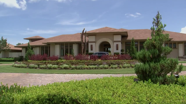 Big house, many people: man builds home for entire family, friends