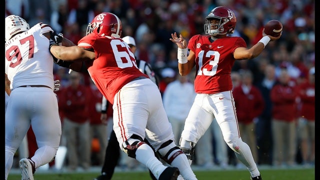 Tagovailoa leads Murray 2-1 in POY awards