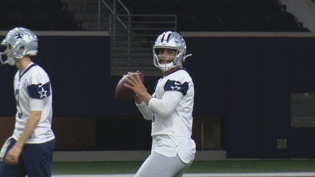 Cowboys' Prescott clicks quickly with new QB coach Kitna