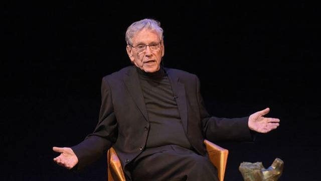 Israeli author Amos Oz has died at the age of 79
