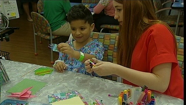 Sick children sending 1,000 origami cranes to Taylor Swift