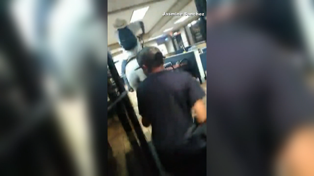 Texas man rides horse into restaurant