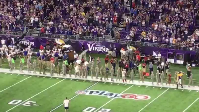 VIDEO: Odell Beckham Jr shakes every soldier's hand at Vikings-Giants game