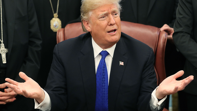 Trump cancels White House Christmas party for the press