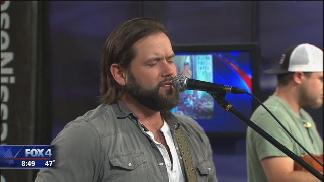 Musical Guest: Mike Ryan