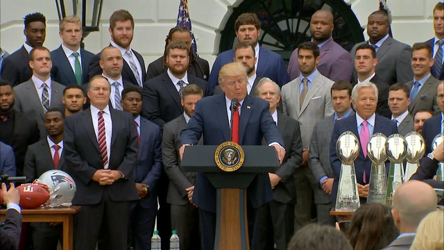 Patriots' White House visit marred by Hernandez' suicide