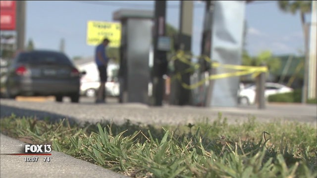 Father crashes car, leaves injured children behind