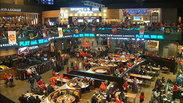 Clemson, Notre Dame fans enjoy Texas hospitality in Arlington