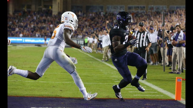 No. 10 TCU rebounds from 1st loss with 24-7 win over Texas