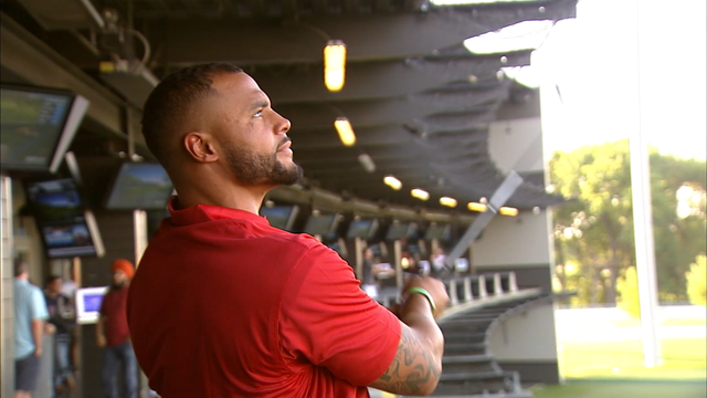 Dak Prescott continues to honor mom at charity golf tournament