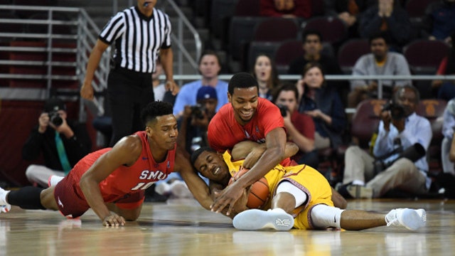 Southern Cal hits late 3, upsets 6th-seeded SMU in NCAAs