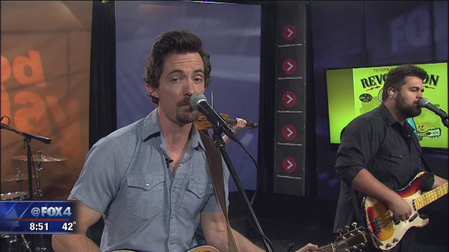 Musical Guest: Zane Williams