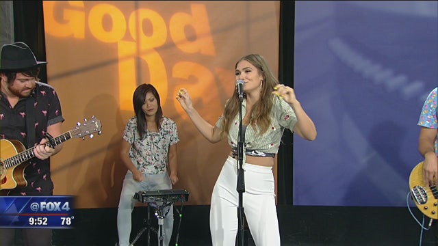 Dallas native Abby Anderson opens for Rob Thomas