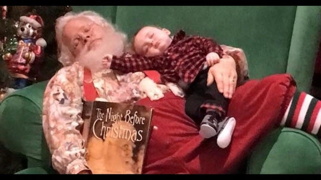 Santa posed with sleeping baby for an amazingly adorable photo shoot