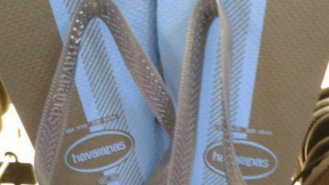 Oh no, it's happening again! What color are these flip-flops?