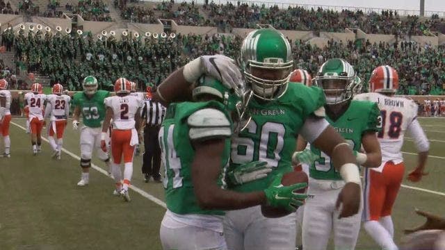 Fine tosses 4 TDs, North Texas cruises past UTEP 45-10