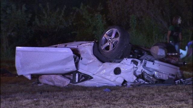 Street race and chase ends with deadly crash