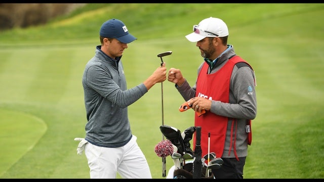 Caddychat: Spieth and caddie find more to talk about
