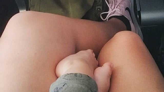 Woman helps mom with crying kids on plane: 'Please be kind'