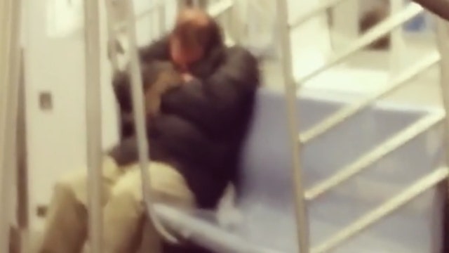 WATCH: Huge rat climbs onto sleeping man's neck in Manhattan
