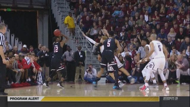 Evans leads No. 14 Texas Tech to 70-63 win over SC