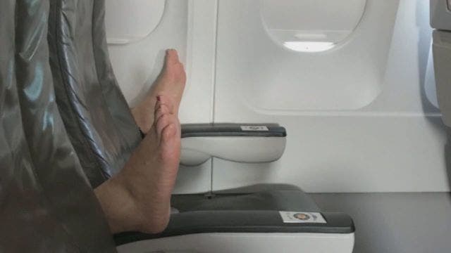 Woman live tweets frightening feet encounter aboard airline