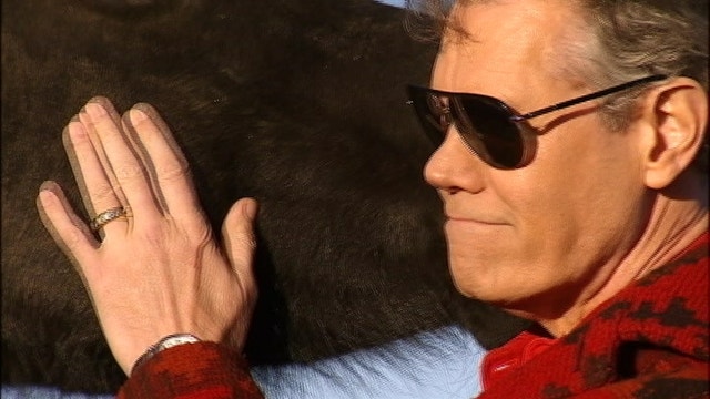 Randy Travis loses legal bid to keep DUI footage private