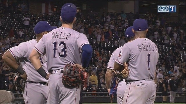 Cabrera double caps 3-run ninth, White Sox beat Rangers 8-7