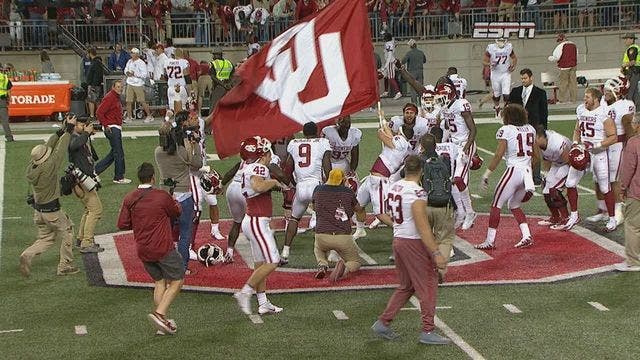 Oklahoma's Mayfield apologizes for flag incident at Ohio St.
