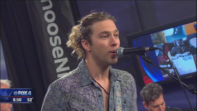 Musical Guest: Casey James