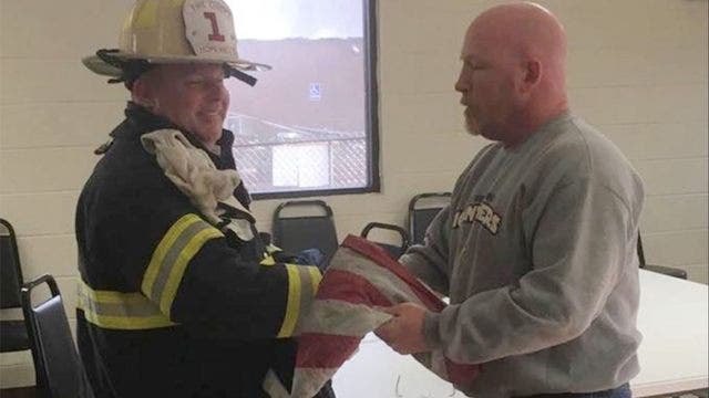 Virginia firefighters save American flag as fire destroys building in viral video