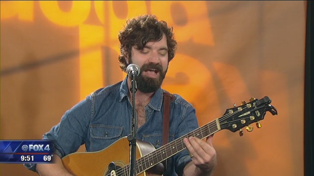 Singer-songwriter Andrew Duhon touring Texas this month