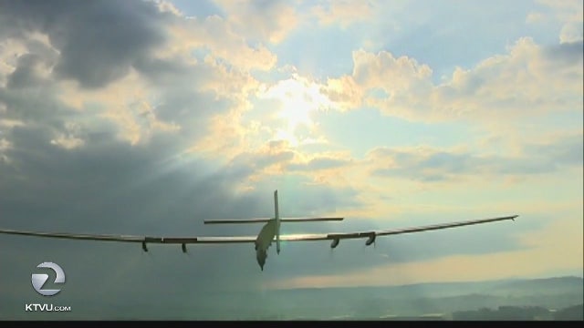 Solar plane makes historic flight over Golden Gate Bridge