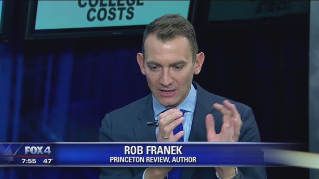 Author offers financial advice for college