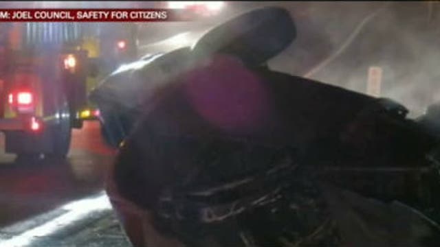 Actor Jamie Foxx saves driver from burning truck