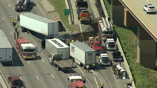 1 dead in multi-vehicle crash on I-35E