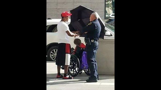 Texas man shielding sun for elderly woman sparks several acts of kindness