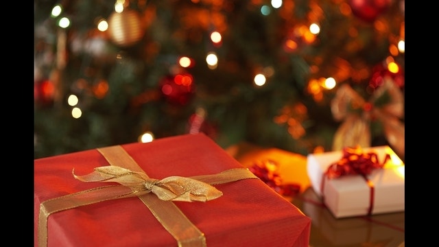 'Can you help me?' Santa grants dying boy's final wish as boy dies in his arms