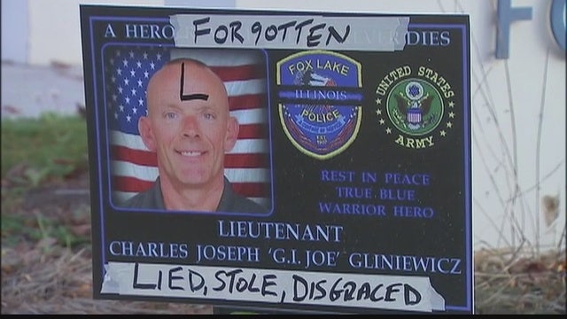 Detective: 'Hero' Illinois cop sought hit-man to cover up thefts