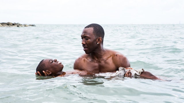 Looking for Oscar bump, 'Moonlight' heads back into theaters