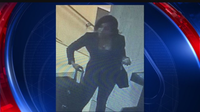 Flight attendant smuggling 70lbs of cocaine at LAX surrenders