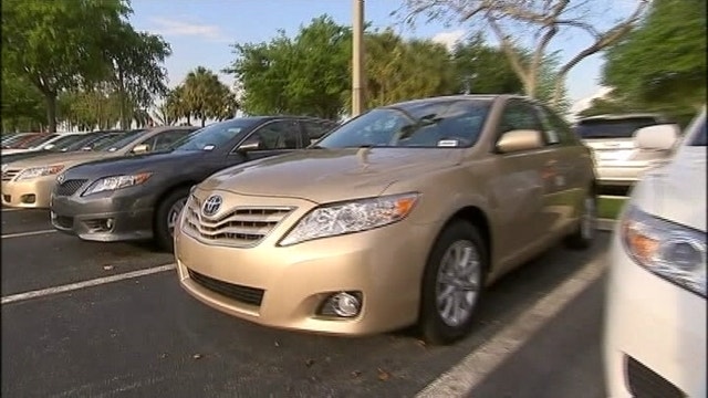 Automakers agree to put automatic braking in cars by 2022