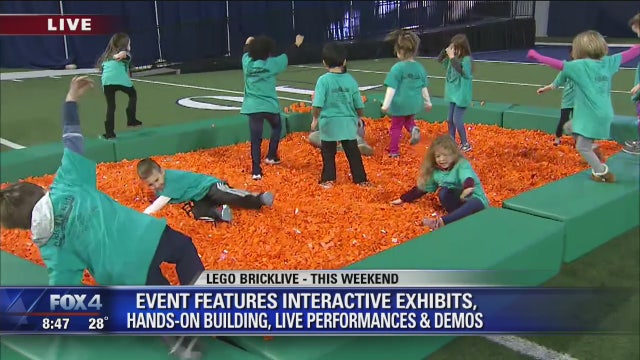 Lego BrickLive event features play exhibits, Lego pit