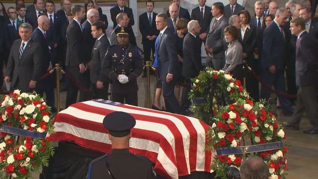 Washington says goodbye to John McCain