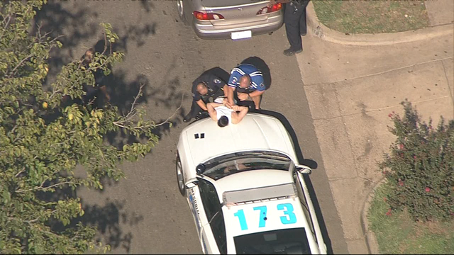 Police chase suspect through Mesquite
