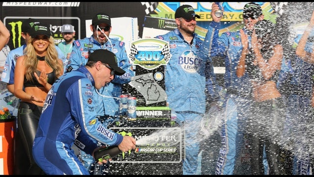 Harvick wins at Michigan for NASCAR-high 7th victory of year
