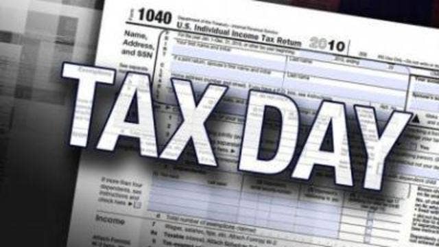 2016 Tax Day food & drink freebies, promotions, deals and specials