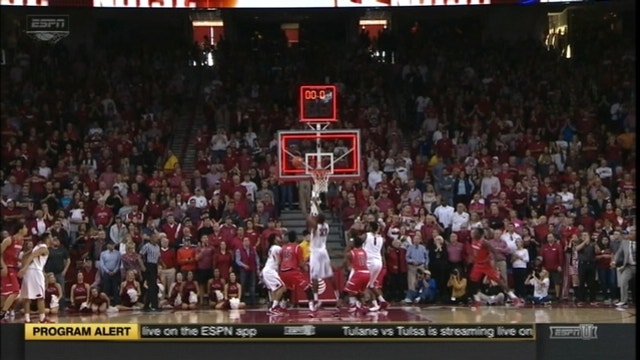 Hannahs, Kingsley lead Arkansas over Texas Tech, 75-68 in OT