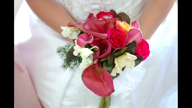 Canceled California wedding leads to feast for homeless